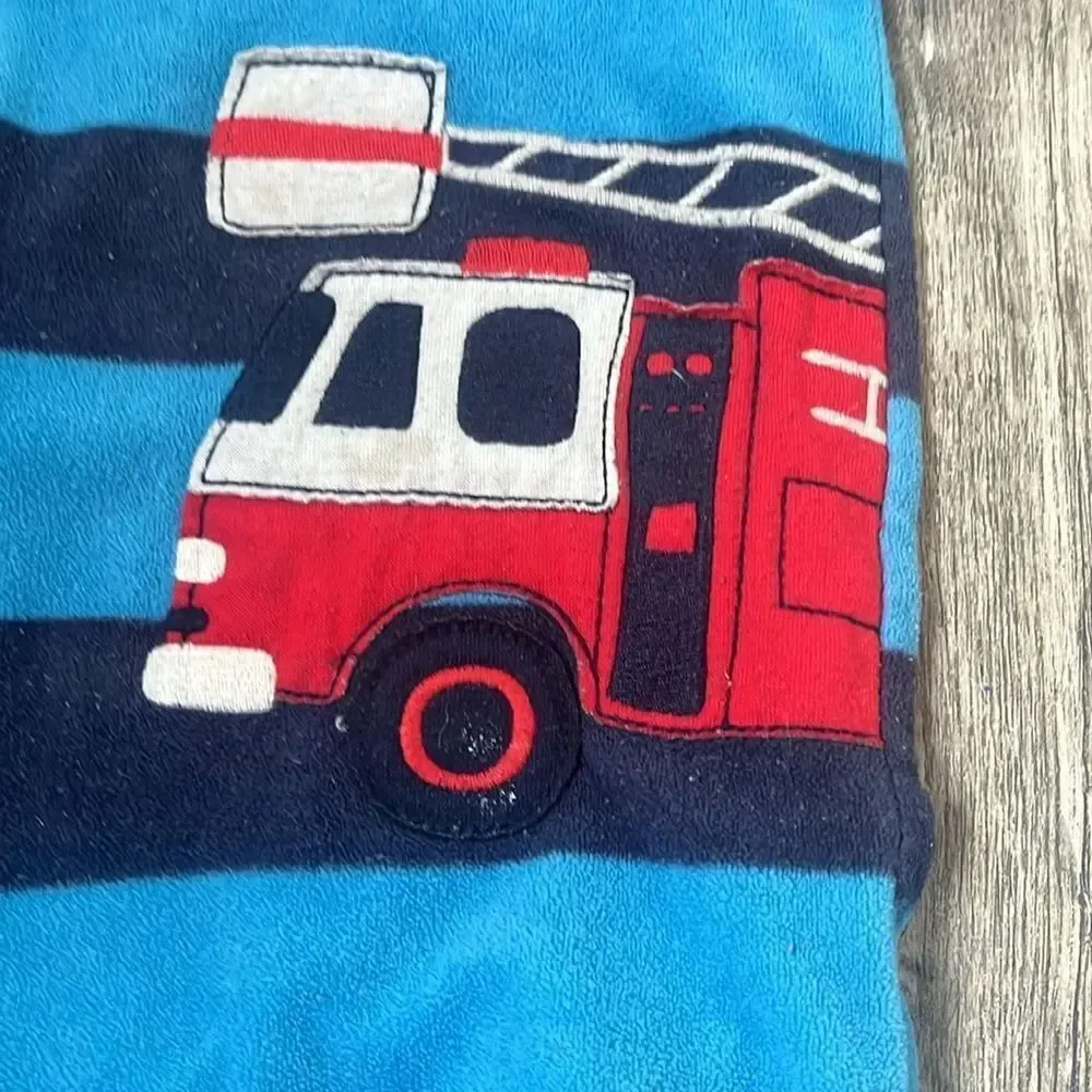 3/$15 Fire Truck Pajamas 🚒